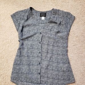 Black&White Button-Down Top